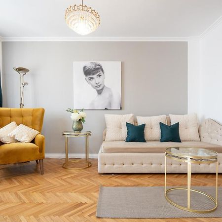 Haga Flat Διαμέρισμα Oradea Εξωτερικό φωτογραφία