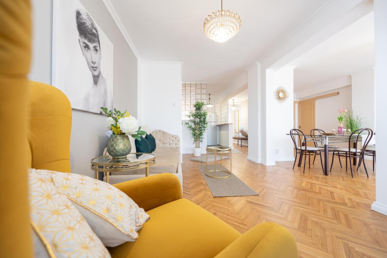 Haga Flat Διαμέρισμα Oradea Εξωτερικό φωτογραφία