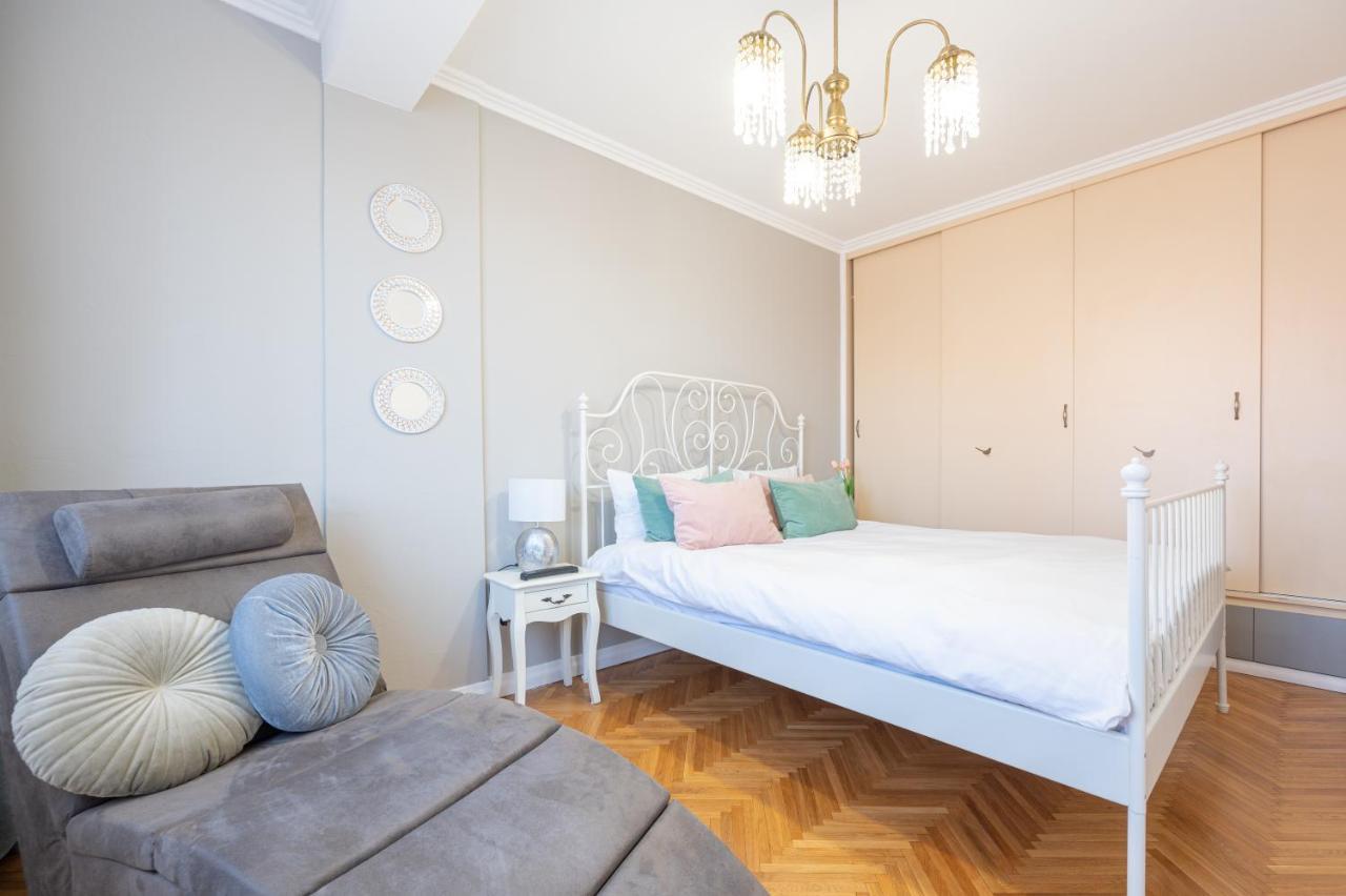 Haga Flat Διαμέρισμα Oradea Εξωτερικό φωτογραφία