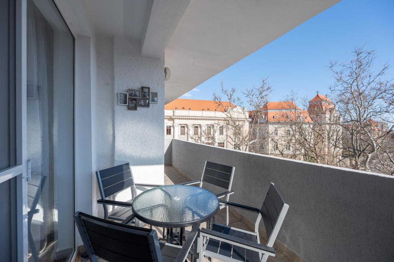Haga Flat Διαμέρισμα Oradea Εξωτερικό φωτογραφία